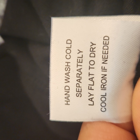 IMAN Women's Black Cap Sleeve Criss-Cross Wrap Neckline Top Size S - Picture 10 of 10